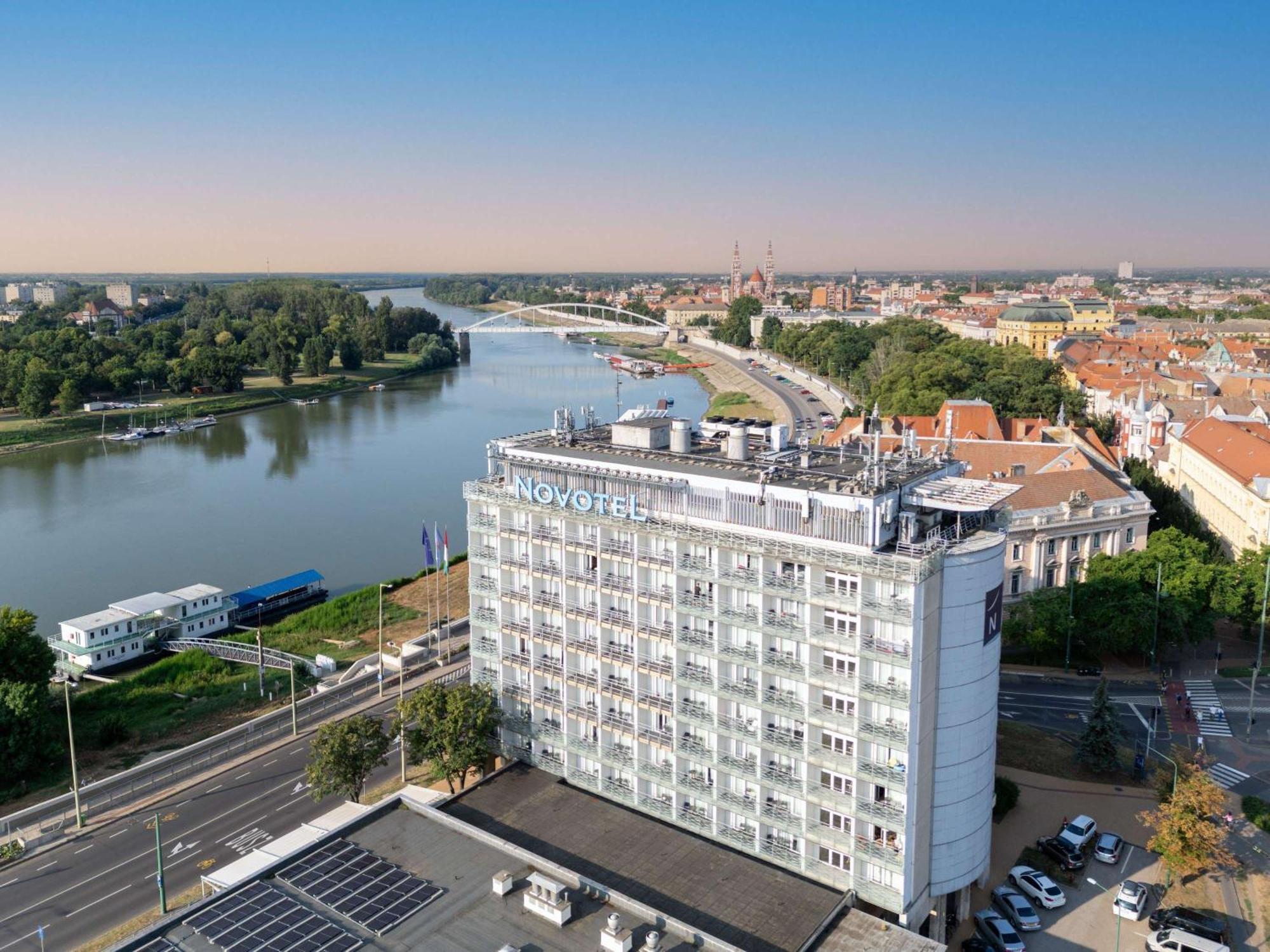 Novotel 4*
